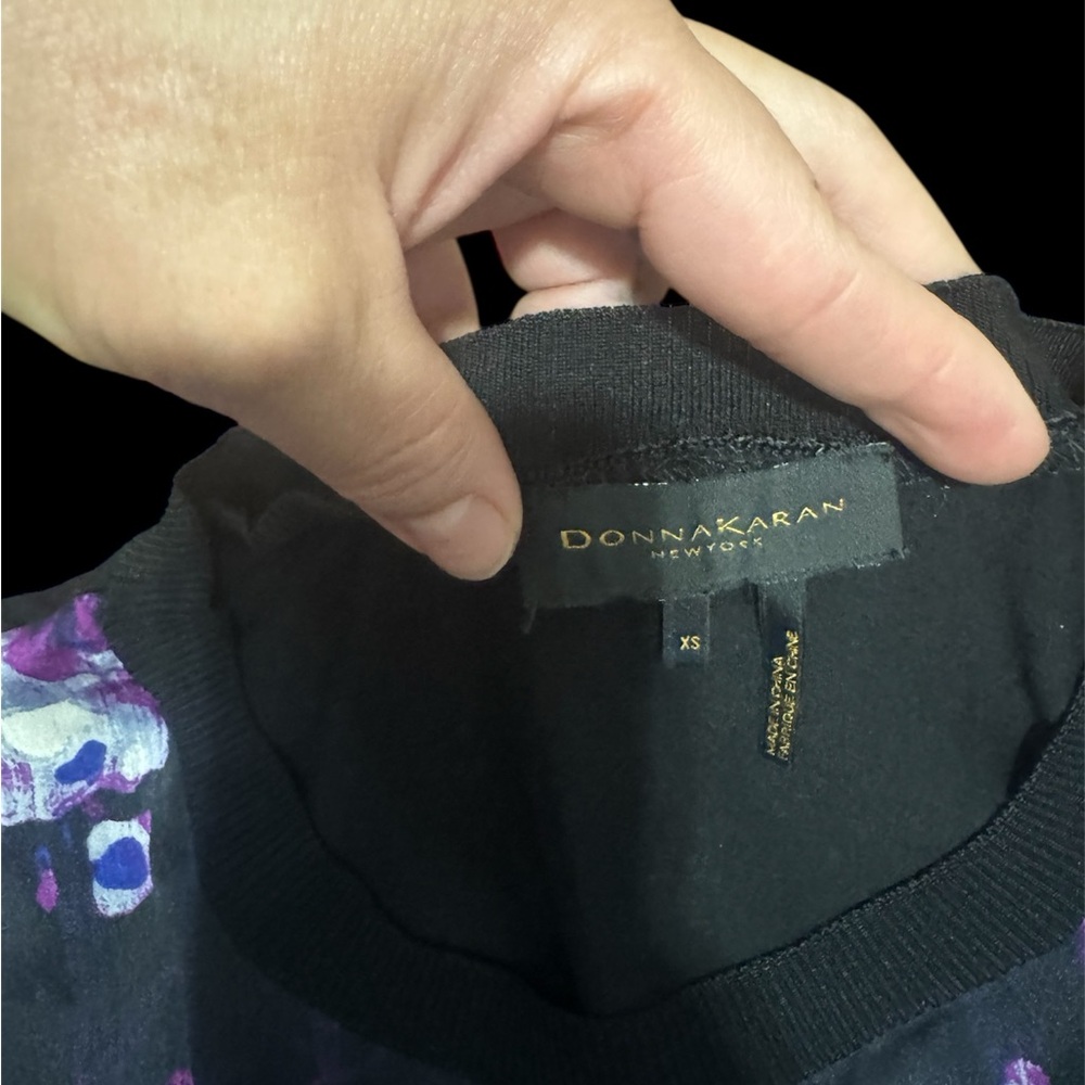 DONNA KARAN Floral Black and Purple Women's Top - Picture 4 of 4